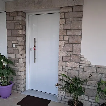 Apartmán Lakka *