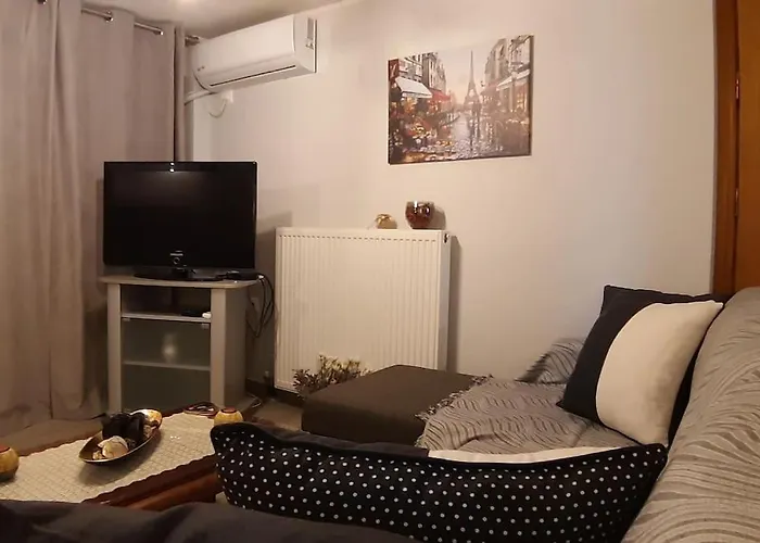 公寓 Lakka Athíkia