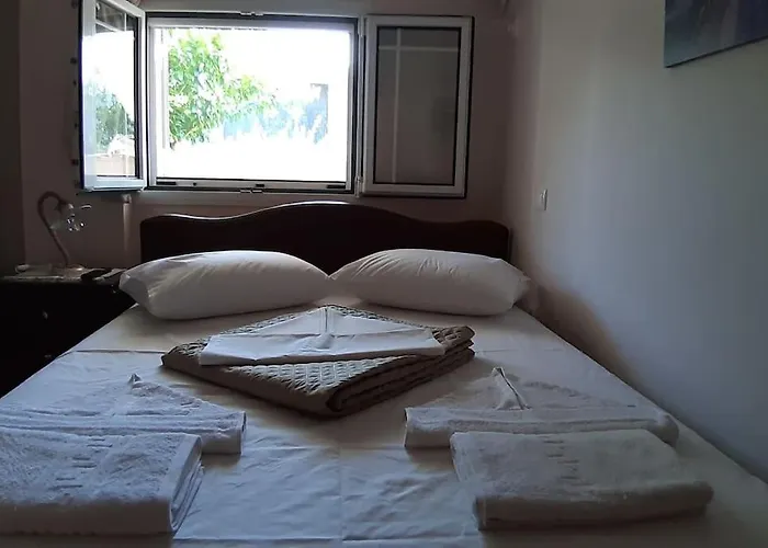 公寓 Lakka Athíkia